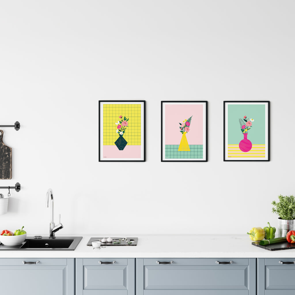 THREE VASES שלישיית אגרטלים